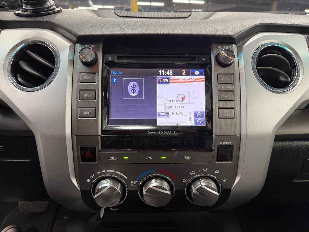 Used 2015 Toyota Tundra SR5 w/ SR5 Upgrade Package RWD image 9