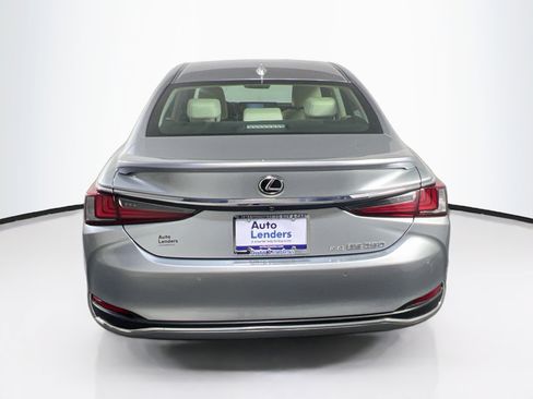 Used 2022 Lexus ES 250 w/ Premium Package image 6