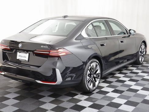 New 2026 BMW 540i xDrive w/ Premium Package image 19