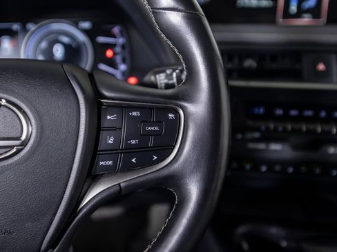 Used 2020 Lexus UX 250h w/ Premium Package AWD/4WD image 43