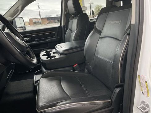 Used 2024 RAM 2500 Laramie AWD/4WD image 11