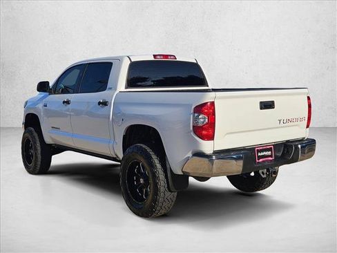 Used 2018 Toyota Tundra SR5 AWD/4WD image 8