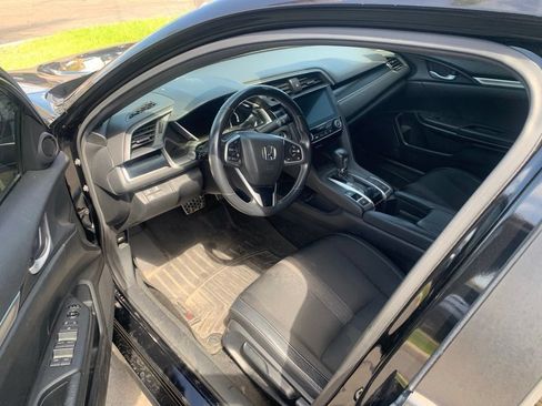 Used 2019 Honda Civic Sport image 10