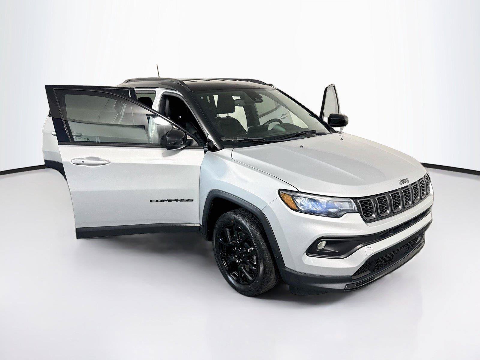 Used 2024 Jeep Compass Latitude w/ Convenience Group AWD/4WD image 39
