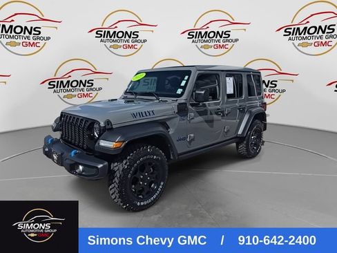 Used 2023 Jeep Wrangler Unlimited w/ Sun & Screen Package AWD/4WD image 4