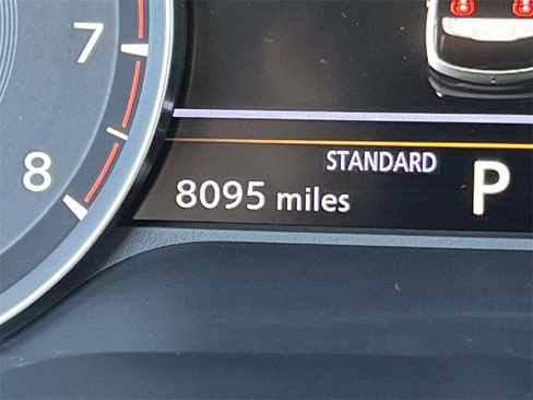 Certified 2025 INFINITI QX60 Pure image 24