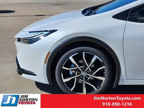 New 2026 Toyota Prius XSE image 6