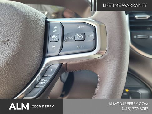New 2026 RAM 2500 Laramie AWD/4WD image 22