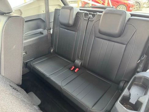 Used 2022 Volkswagen Tiguan SE FWD image 22