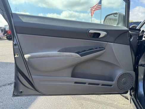 Used 2011 Honda Civic LX image 12