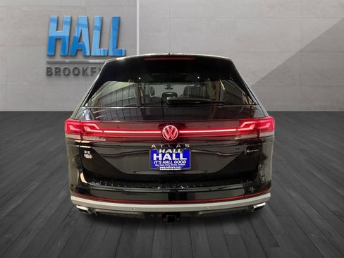 New 2026 Volkswagen Atlas Peak Edition AWD/4WD image 4