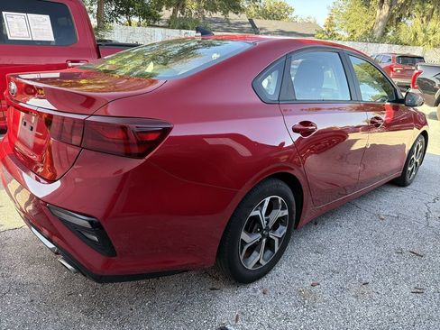 Used 2021 Kia Forte LXS FWD image 9