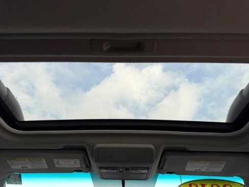 Used 2012 Nissan Frontier PRO-4X w/ Pro-4x Luxury Pkg image 13