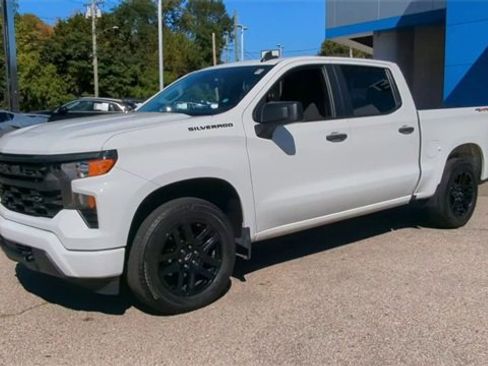 Certified 2023 Chevrolet Silverado 1500 Custom w/ LPO, Dark Essentials Package image 4