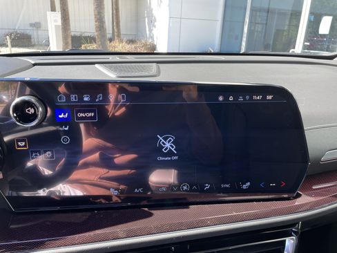 New 2026 Chevrolet Traverse Z71 w/ Enhanced Driving Package image 23