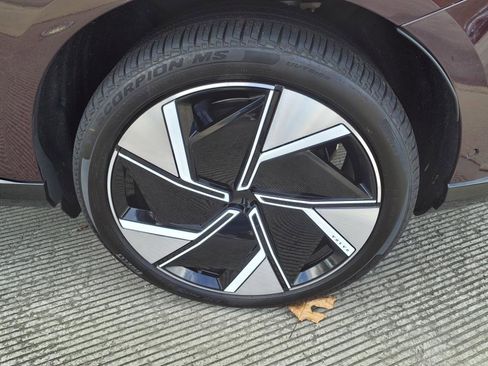 New 2025 Volvo EX90 Ultra image 10