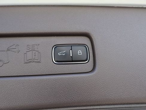 Used 2020 Lincoln Aviator Reserve w/ Equipment Group 202A AWD/4WD image 22