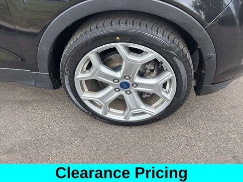 Used 2019 Ford Escape Titanium image 48