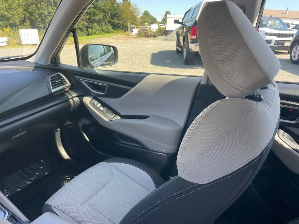 Used 2021 Subaru Forester AWD/4WD image 21