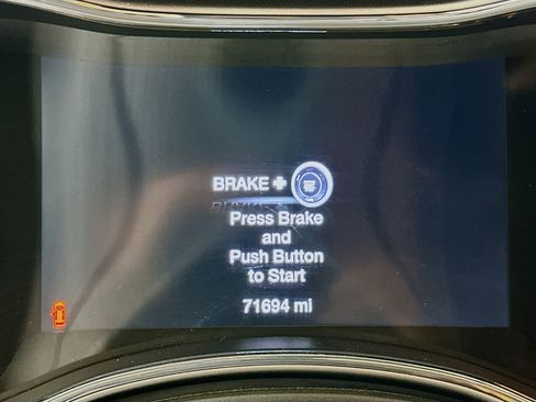 Used 2021 Jeep Grand Cherokee Laredo image 18