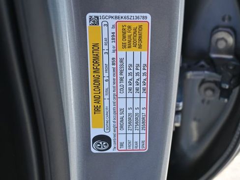 Used 2025 Chevrolet Silverado 1500 Custom image 29