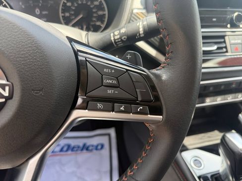 Used 2024 Nissan Altima 2.5 SR w/ SR Premium Package FWD image 22