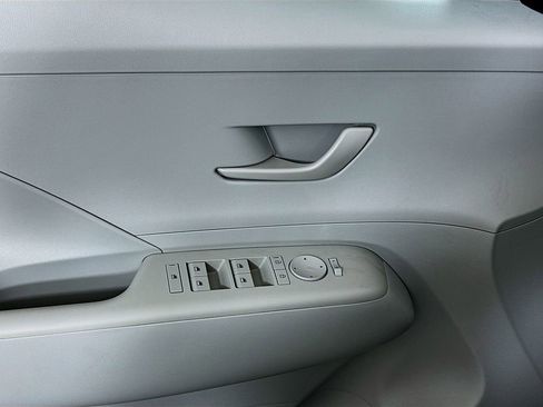 Certified 2024 Hyundai Kona SEL FWD image 18
