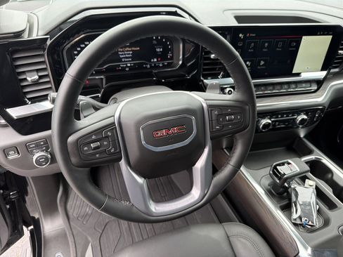 Used 2024 GMC Sierra 1500 SLT w/ SLT Premium Plus Package AWD/4WD image 17