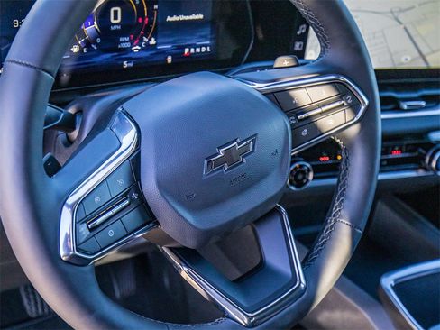 New 2026 Chevrolet Equinox LT w/ Midnight Edition image 24