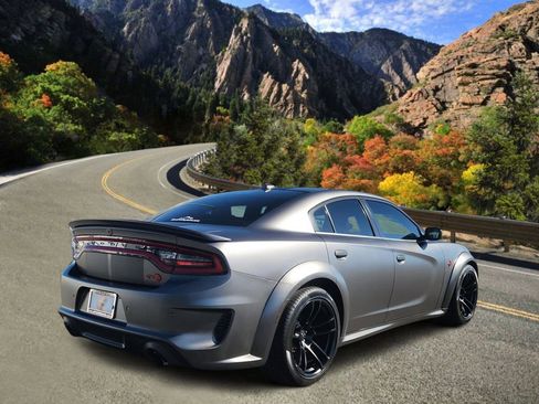 Used 2022 Dodge Charger SRT Hellcat w/ Harman/Kardon Audio Group RWD image 3