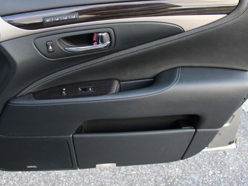 Used 2017 Lexus LS 460 image 12