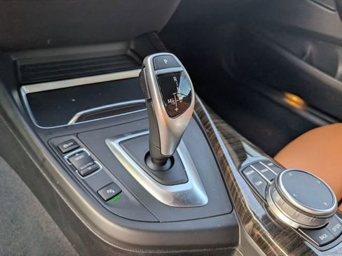 Used 2021 BMW 230i xDrive Convertible w/ Premium Package image 20