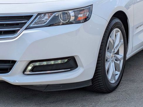 Used 2018 Chevrolet Impala LT w/ Sunroof and Spoiler Package FWD image 10