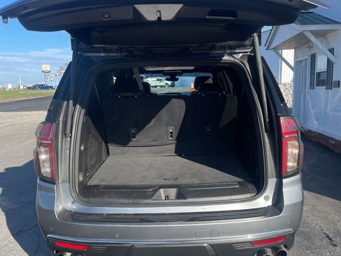 Used 2021 Chevrolet Suburban Premier w/ Premium Package image 37