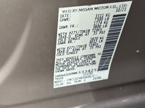 Used 2021 Nissan Titan PRO-4X w/ Pro-4x Convenience Package image 27