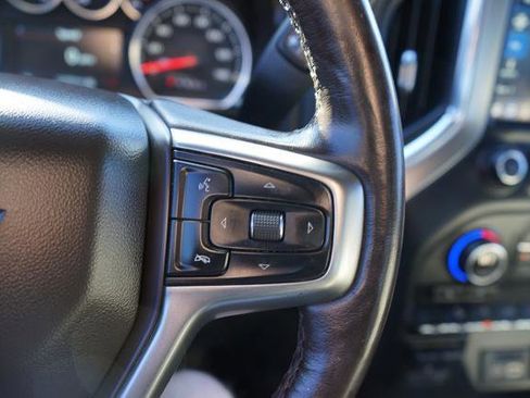 Used 2021 Chevrolet Silverado 1500 LT image 12