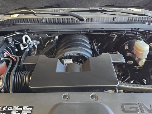 Used 2019 GMC Yukon XL Denali w/ Denali Ultimate Package image 32