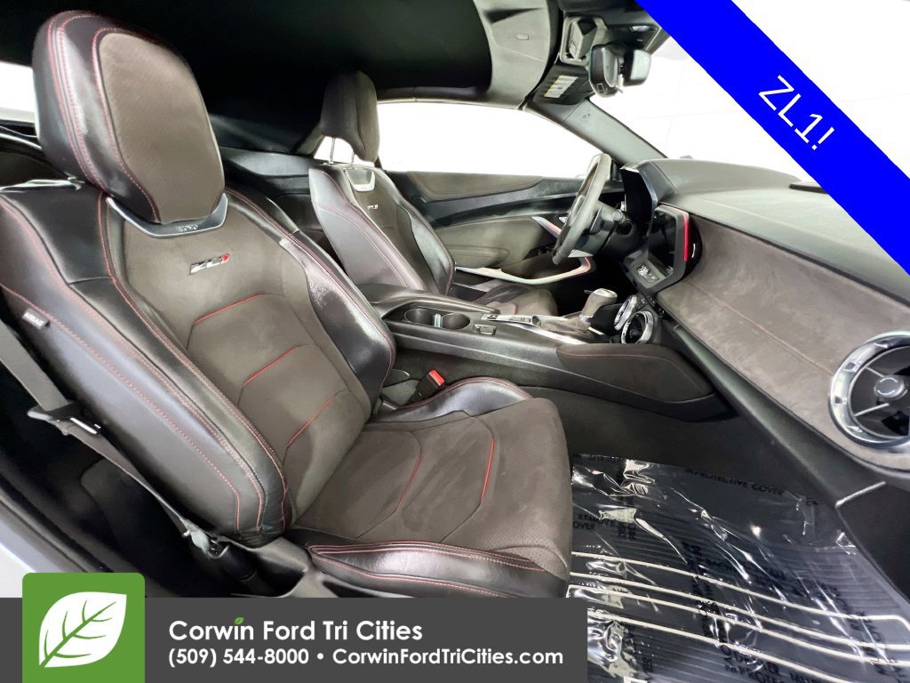 Used 2022 Chevrolet Camaro ZL1 RWD image 16
