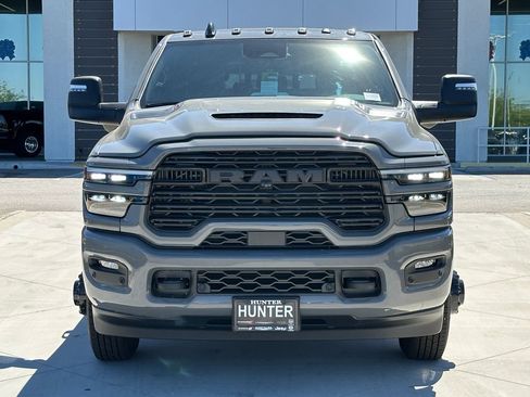 New 2026 RAM 3500 Laramie AWD/4WD image 11