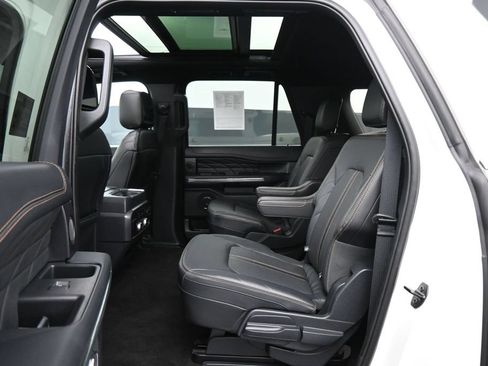 Used 2023 Ford Expedition Max Platinum AWD/4WD image 16