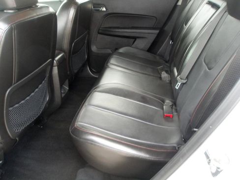 Used 2011 GMC Terrain SLT image 17