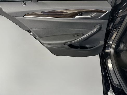 Used 2023 BMW 530e w/ Convenience Package RWD image 26