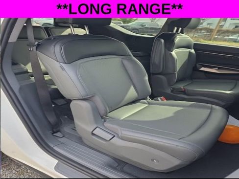 Used 2024 Kia EV9 Light Long Range image 17