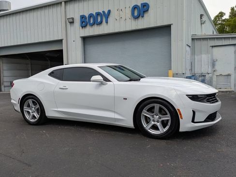 Used 2023 Chevrolet Camaro LT RWD image 1