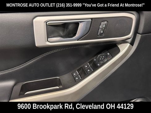 Used 2022 Ford Explorer XLT AWD/4WD image 15