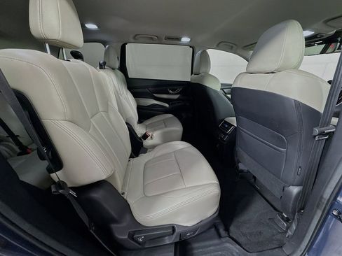 Used 2023 Subaru Ascent Limited image 33