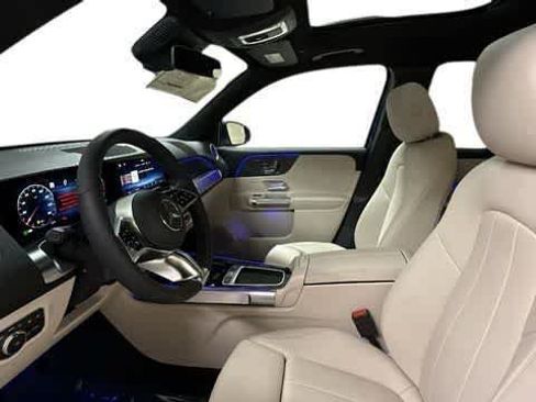 Certified 2026 Mercedes-Benz GLB 250 4MATIC image 4