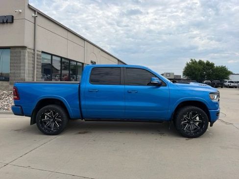 Used 2020 RAM 1500 Laramie w/ Sport Appearance Package AWD/4WD image 5