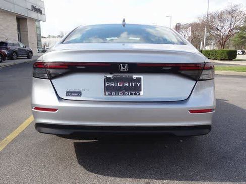 Used 2024 Honda Accord EX image 3
