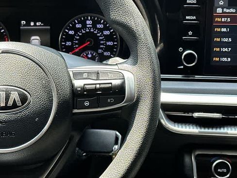 Used 2021 Kia K5 LX FWD image 9
